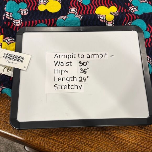 LuLaRoe Mickey Mouse ears Print Cassie Pencil Skirt size medium - Picture 6 of 8